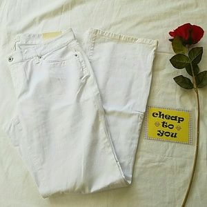 🔥NWT🔥 LOFT WHITE JEANS. SIZE 10